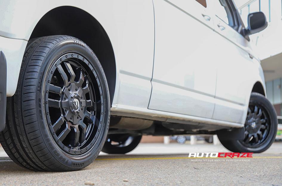 VOLKSWAGEN CARAVELLE SLEDGE MATTE BLACK